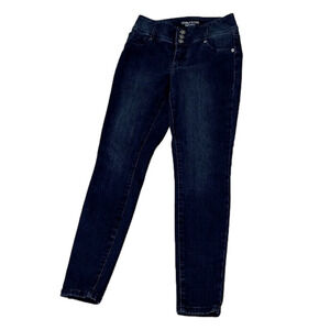 𝅺MAURICES High-Rise Skinny Jeans, Size XS, Blue Denim.